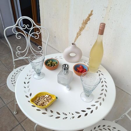 Private Room In Cozy Homestay - Line 14, Direct Access To Paris - Airport Orly เชอวิลยี-ลารุย ภายนอก รูปภาพ