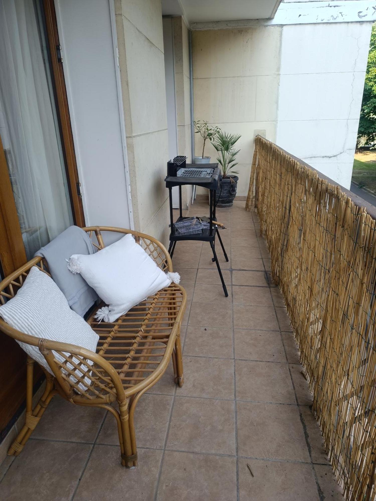Private Room In Cozy Homestay - Line 14, Direct Access To Paris - Airport Orly เชอวิลยี-ลารุย ภายนอก รูปภาพ